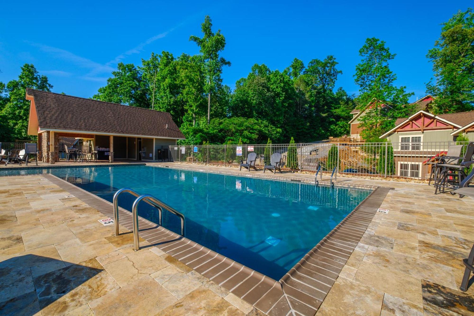 Chalet Moonshine Manor By Eden Crest Gatlinburg