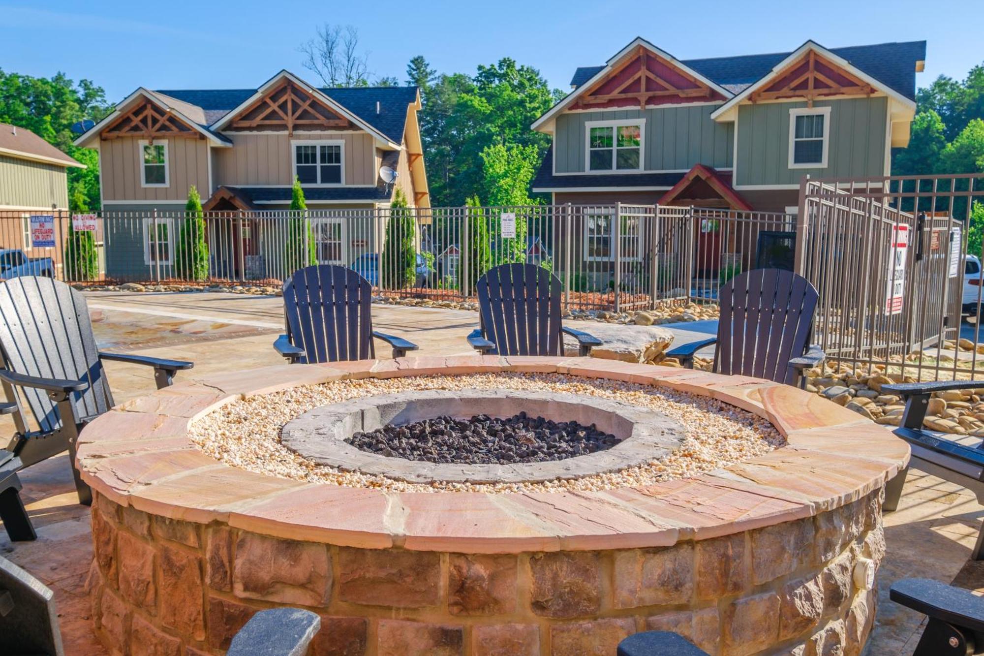 Moonshine Manor By Eden Crest Chalet Gatlinburg